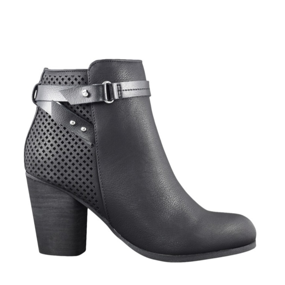 Madden Girl Dagger Booties